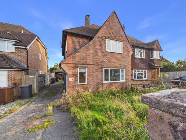 Hawkswood Drive, Hailsham, BN27