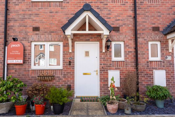 Malone Avenue, Swindon, SN25