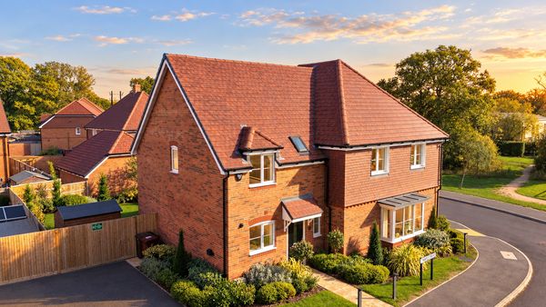 Maple Drive, Kirdford, RH14