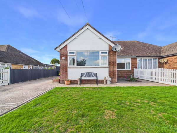 Romney Road, Polegate, BN26