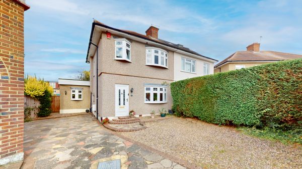 Dorset Close, Hayes, UB4