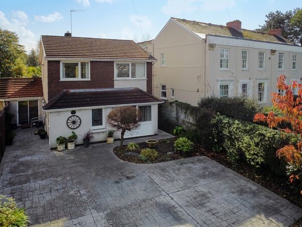 Neath Abbey Road, Neath, SA10