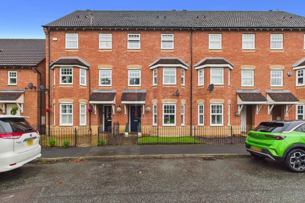 Templeton Drive, Fearnhead, WA2