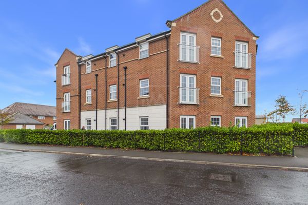 Cheddington Crescent, Great Sankey, WA5