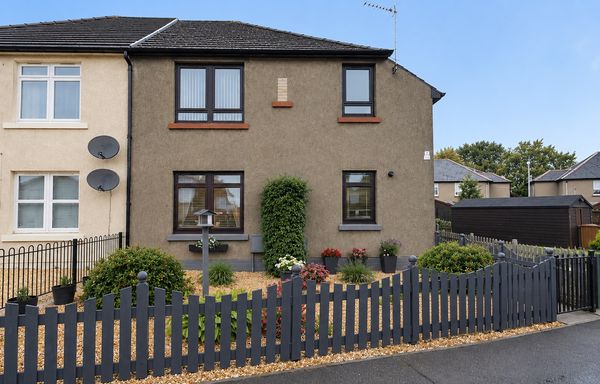 Roxburgh Street, Grangemouth, FK3