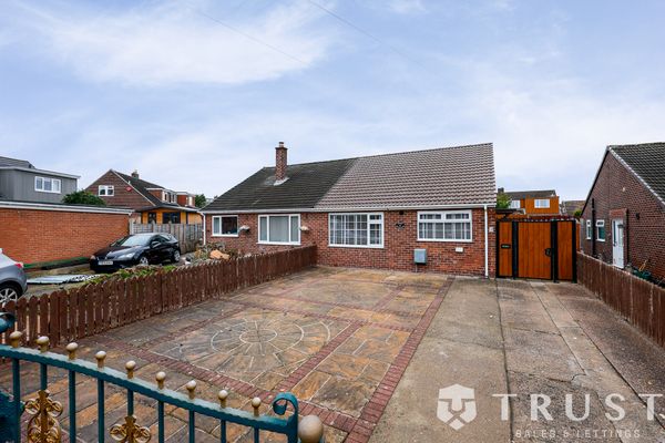 Fountain Close, Roberttown, WF15