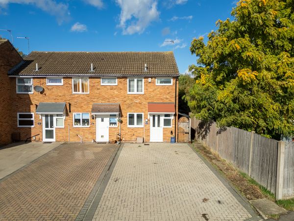 Roberts Drive, Aylesbury, HP19
