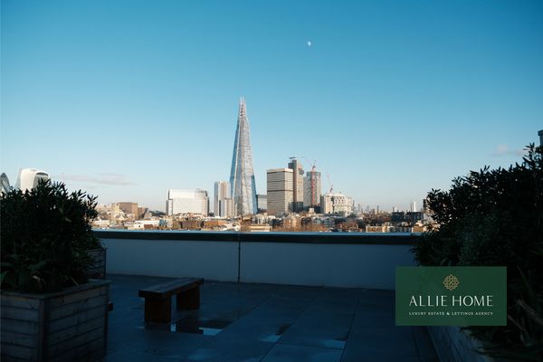 94 Southwark Bridge Road, London, SE1