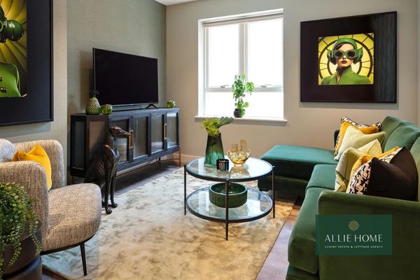 1 Mary Neuner Road, London, N8