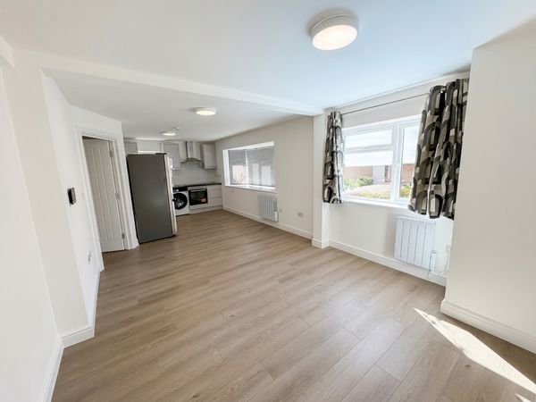 Barnet Lane, Elstree, WD6