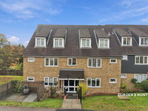 Goldings Road, Loughton, IG10