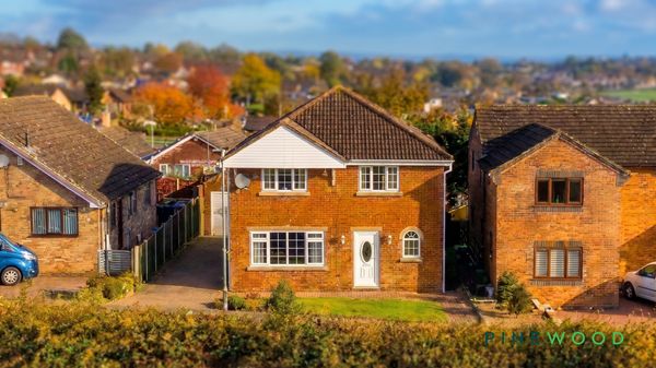 Bamford Road, Inkersall, S43