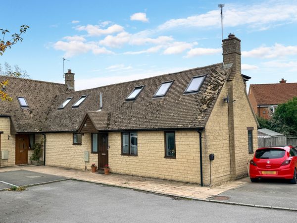 Treadwells, Stanford In The Vale, SN7