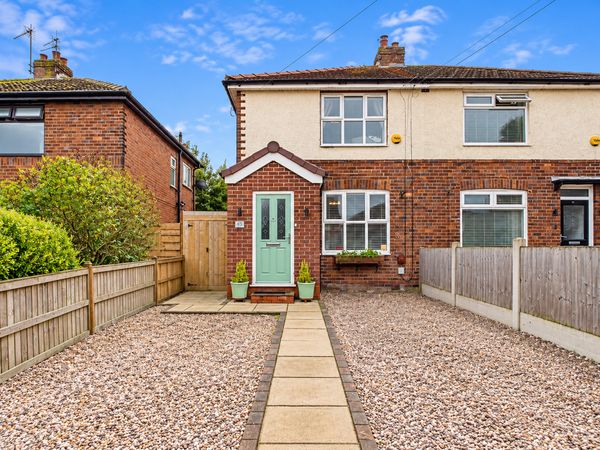Calder Avenue, Ormskirk, L39